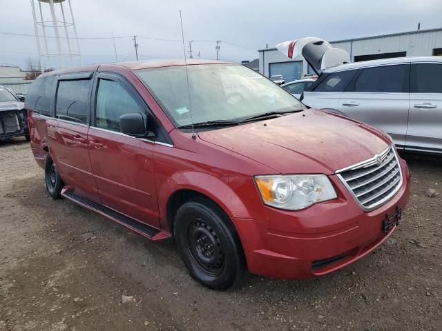 2009 Chrysler Town & Country LX