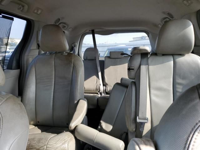 2012 Toyota Sienna XLE