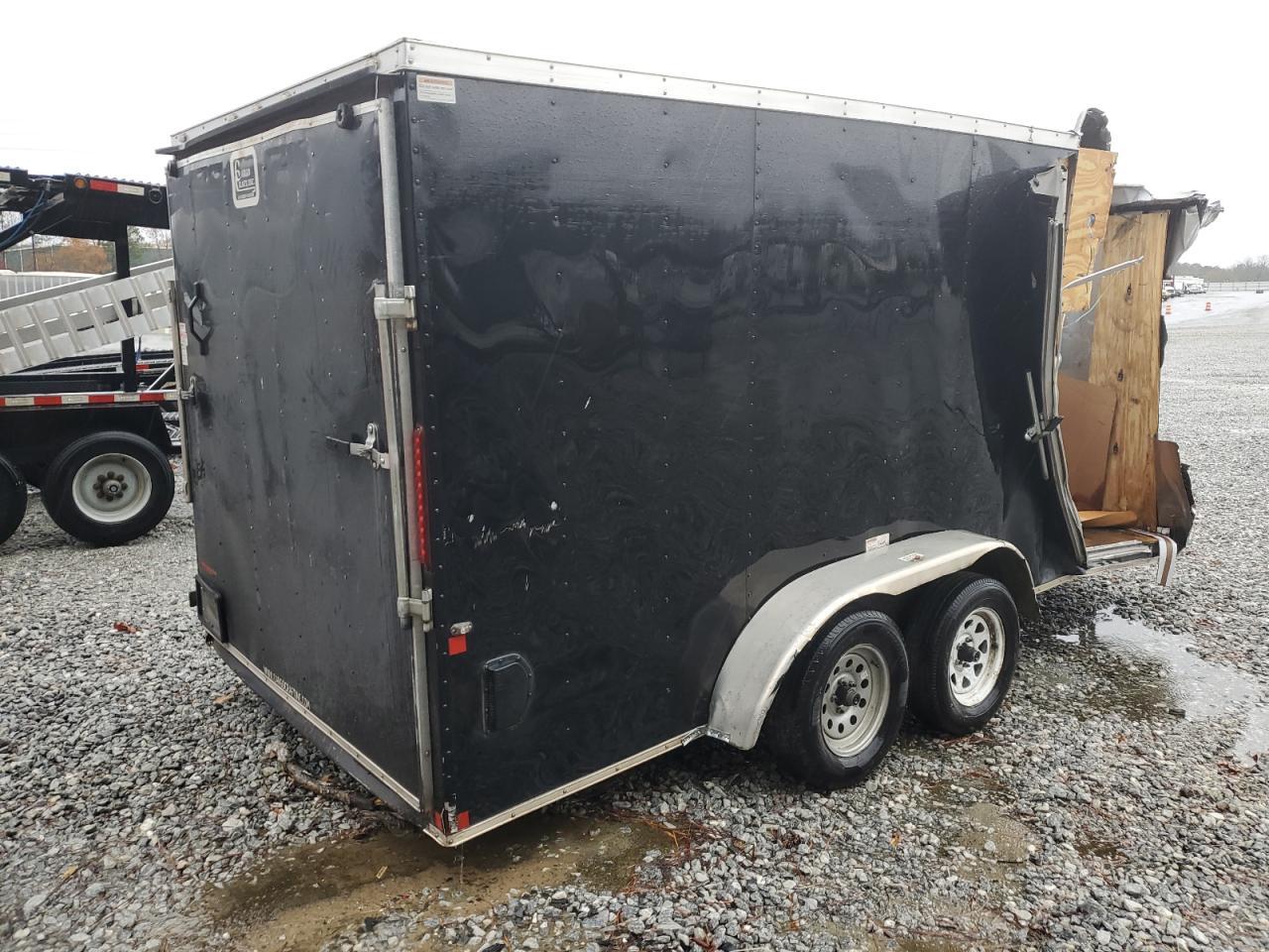 2021 Cargo EV7182