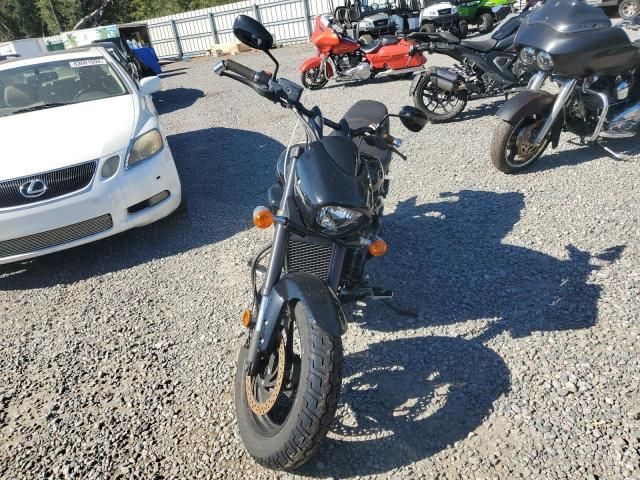 2018 Suzuki VZ800