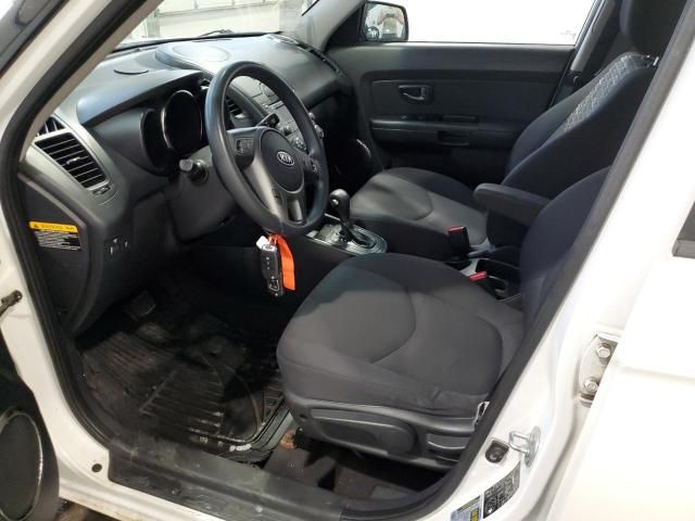 2011 KIA Soul +