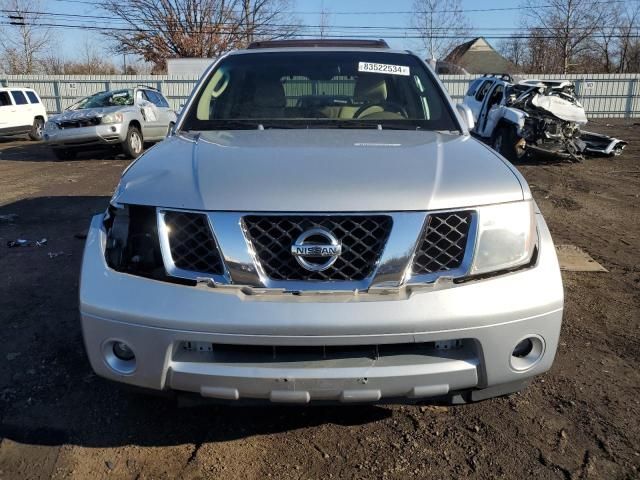 2005 Nissan Pathfinder LE