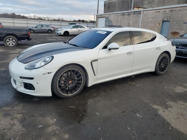 2014 Porsche Panamera 4S Executive