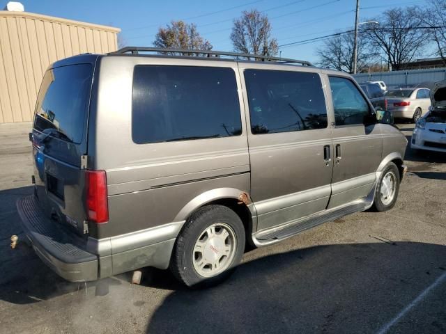 2003 GMC Safari XT