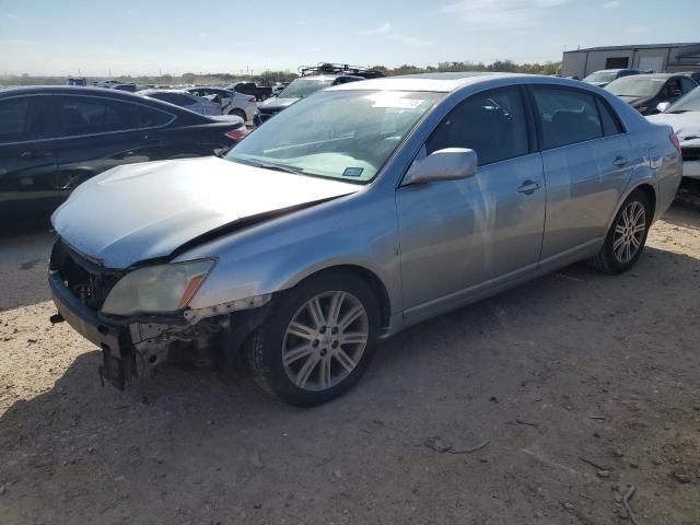 2005 Toyota Avalon XL