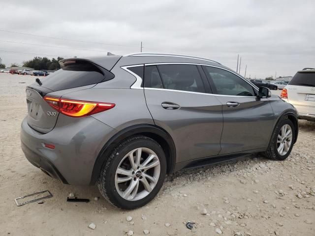 2017 Infiniti QX30 Base