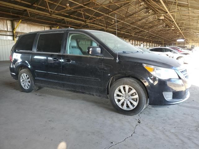 2012 Volkswagen Routan SE