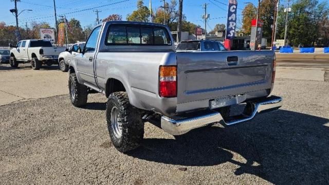 1993 Toyota Pickup 1/2 TON Short Wheelbase DX