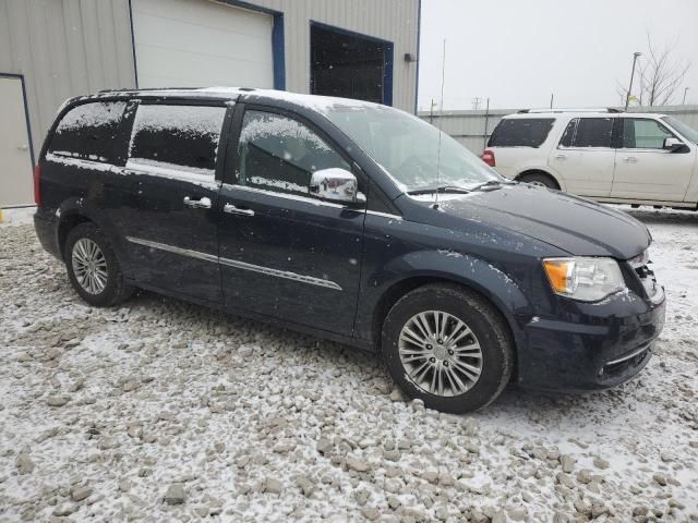 2013 Chrysler Town & Country Touring L