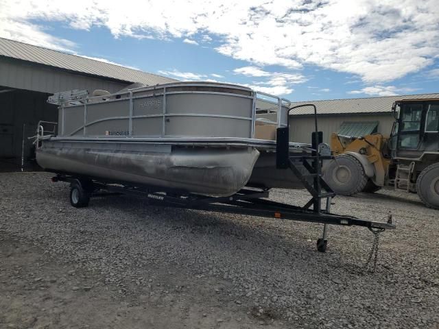 2019 Harf Pontoon