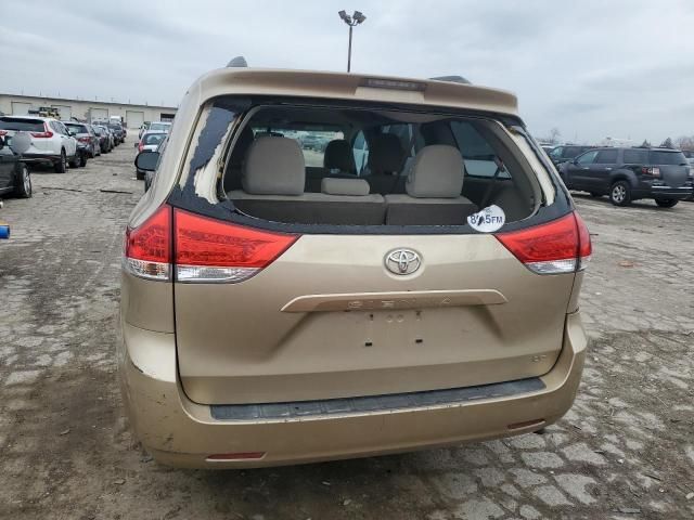 2011 Toyota Sienna LE