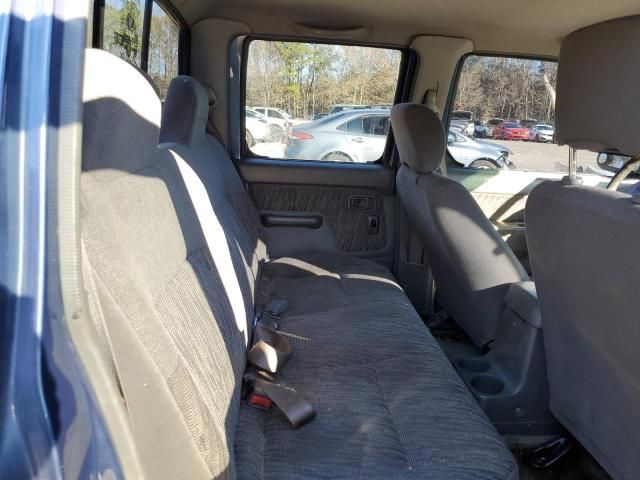 2000 Nissan Frontier Crew Cab XE