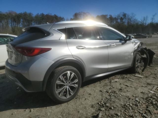 2017 Infiniti QX30 Base