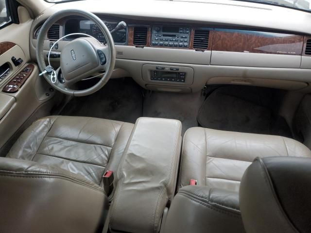 2001 Lincoln Town Car Executive