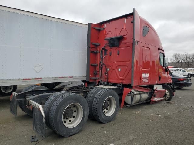 2019 Freightliner Cascadia 125