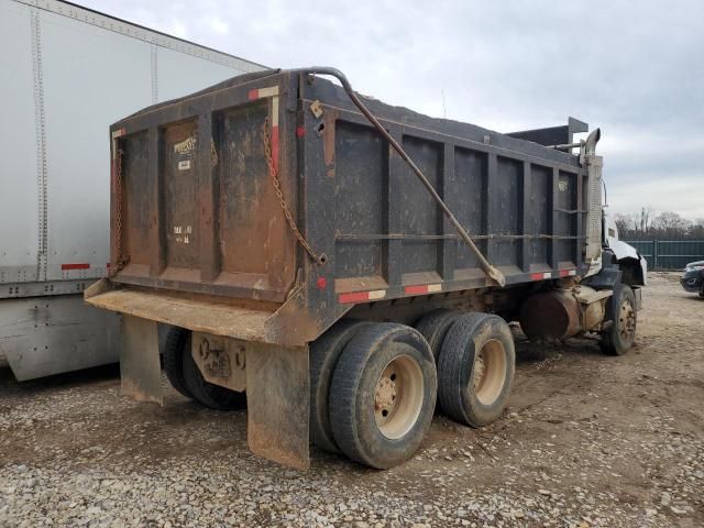 1998 Mack 600 CH600