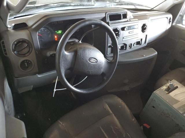 2010 Ford Econoline E250 Van