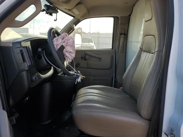 2023 GMC Savana Cutaway G3500