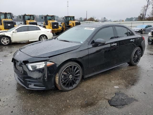 2019 Mercedes-Benz A 220