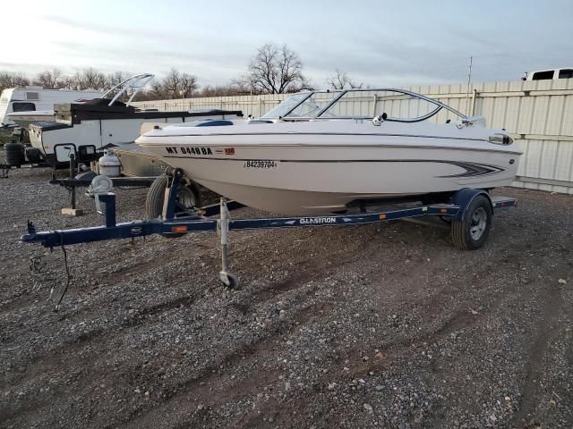 2001 Glastron Boat