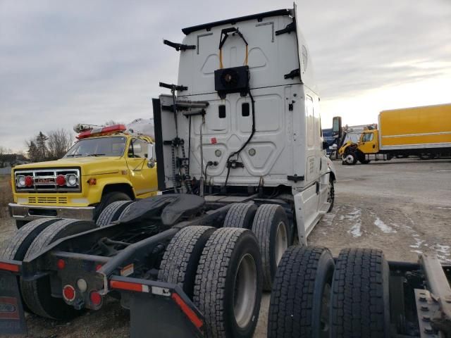2016 Freightliner Cascadia 125