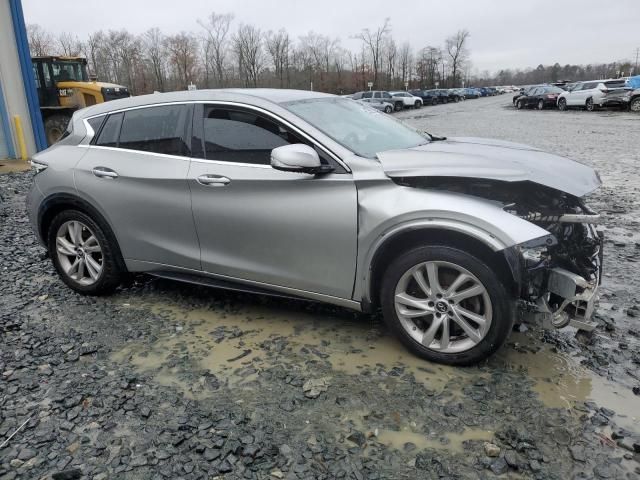 2017 Infiniti QX30 Base