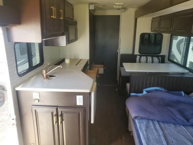 2004 Winnebago 2004 Workhorse Custom Chassis Motorhome Chassis W2