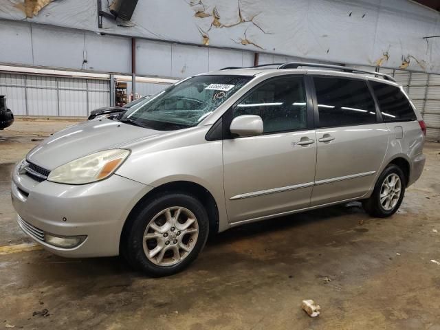 2004 Toyota Sienna XLE