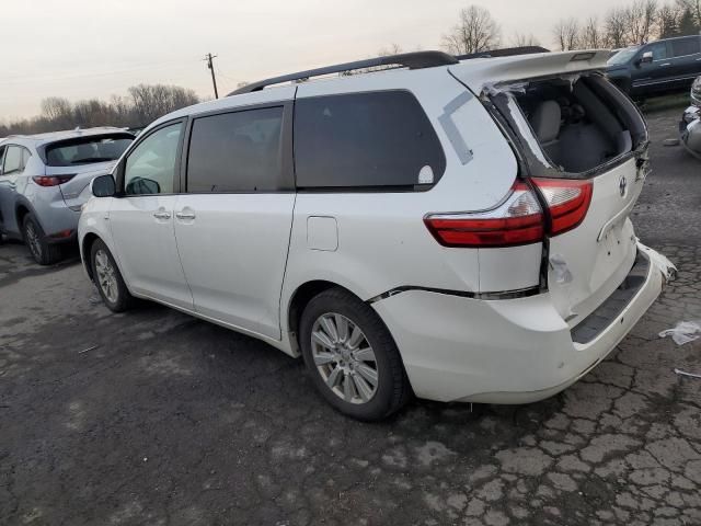 2017 Toyota Sienna XLE