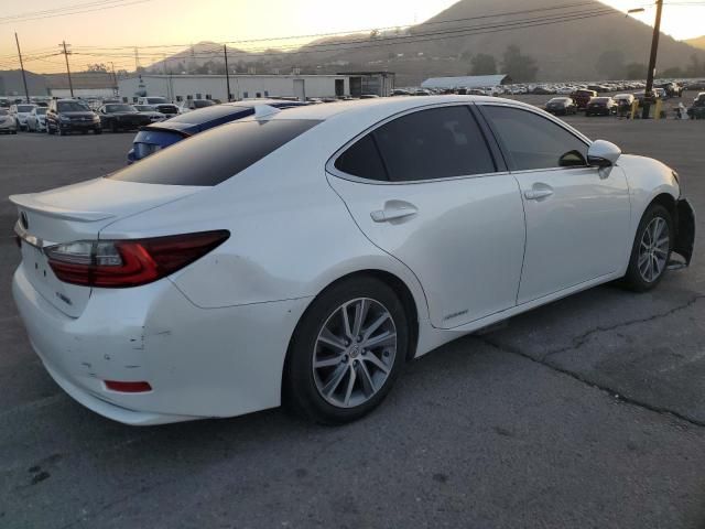 2017 Lexus ES 300H