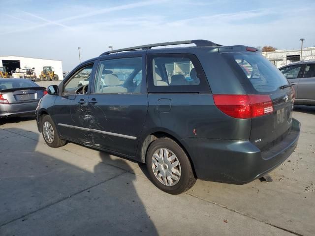 2004 Toyota Sienna CE