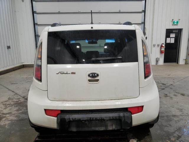 2011 KIA Soul +