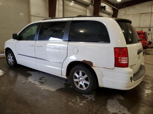 2009 Chrysler Town & Country Touring