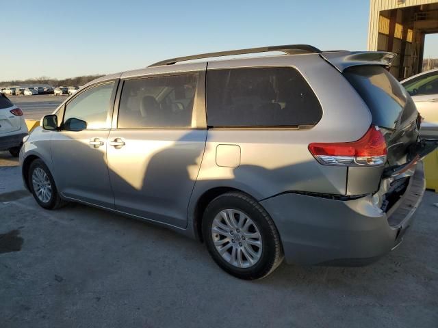 2011 Toyota Sienna XLE