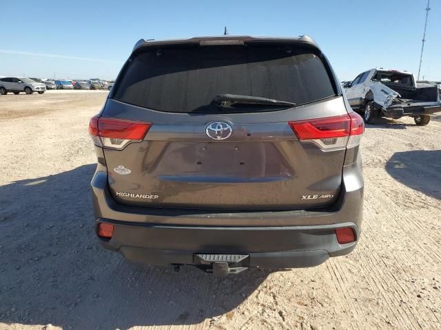 2018 Toyota Highlander SE