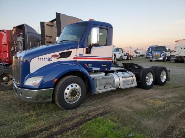 2016 Peterbilt 579