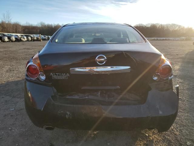 2010 Nissan Altima Base