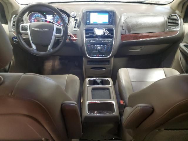 2012 Chrysler Town & Country Touring