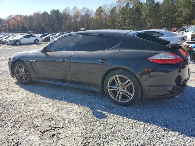 2011 Porsche Panamera 2