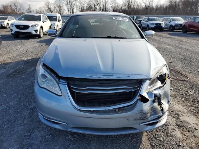 2013 Chrysler 200 Limited