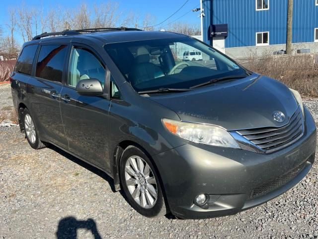 2012 Toyota Sienna XLE