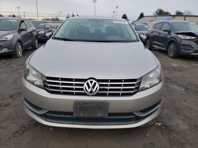 2012 Volkswagen Passat SEL