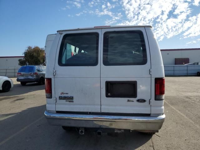 2010 Ford Econoline E350 Super Duty Wagon