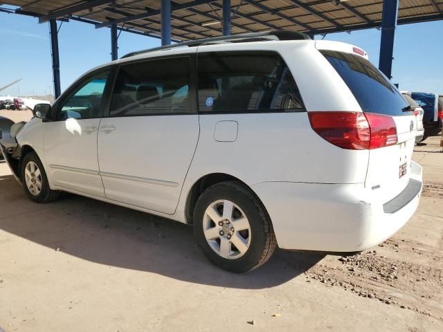 2004 Toyota Sienna CE