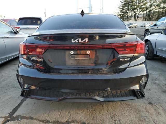 2023 KIA Forte GT Line