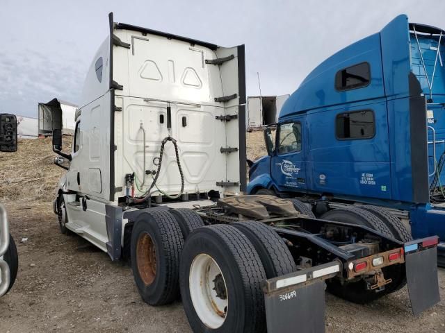 2019 Freightliner Cascadia 126