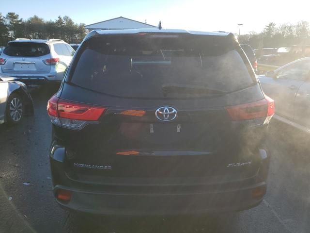 2017 Toyota Highlander SE