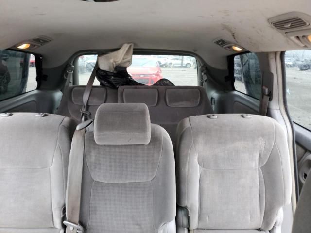 2004 Toyota Sienna CE