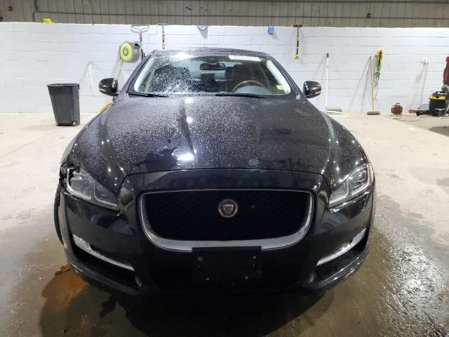 2016 Jaguar XJ