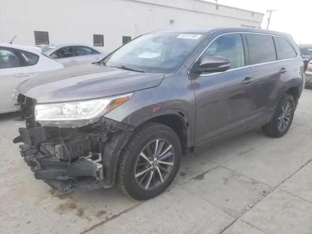 2018 Toyota Highlander SE